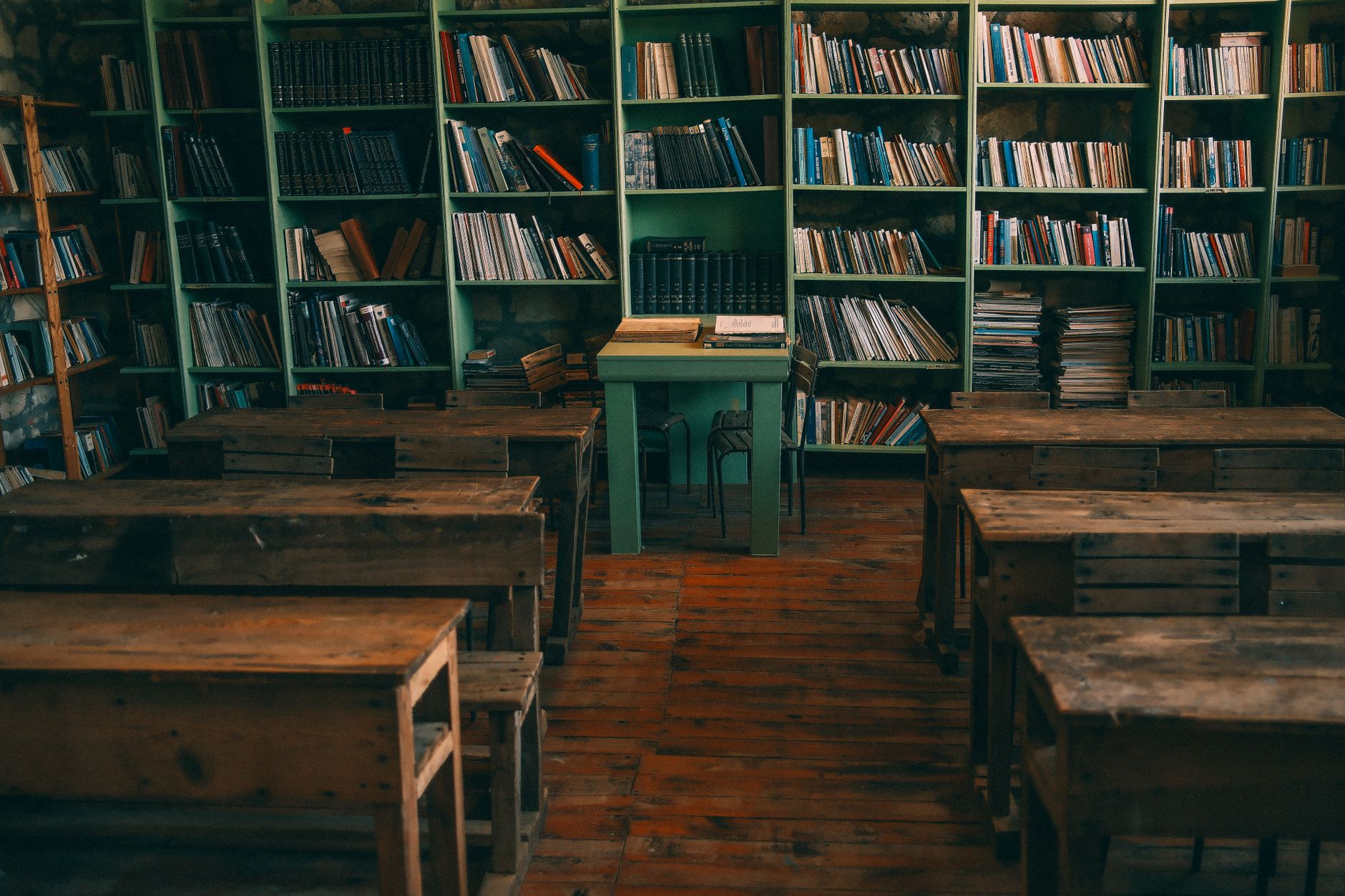 Motywy literackie - czym są, jak je rozpoznać i jakie przykłady warto znać?
